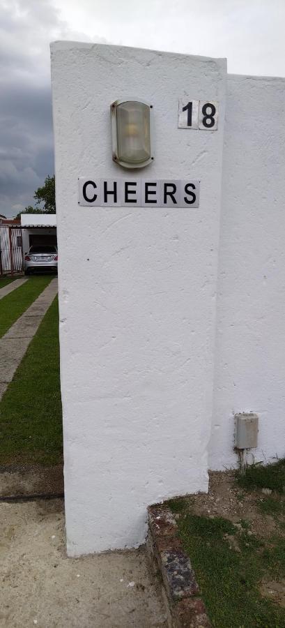 Cheers Vendégház Evander Kültér fotó